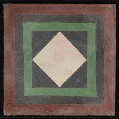 The Square Tile بلاطة المربع