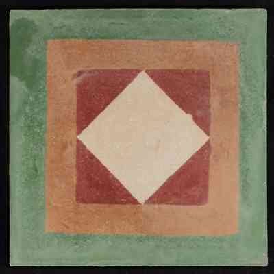 The Square Tile بلاطة المربع