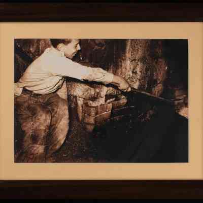 تحريك الجمر Stoking Embers