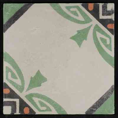 The Heart's Head Tile بلاطة رأس القلب