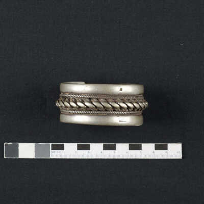 Braided Egyptian bracelet - إسورة مجدول مصريّة