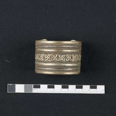 bracelet - إسورة