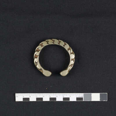 Mabrooma bracelet إسورة مبرومة