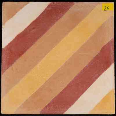 The Lines Tile بلاطة الحزوز