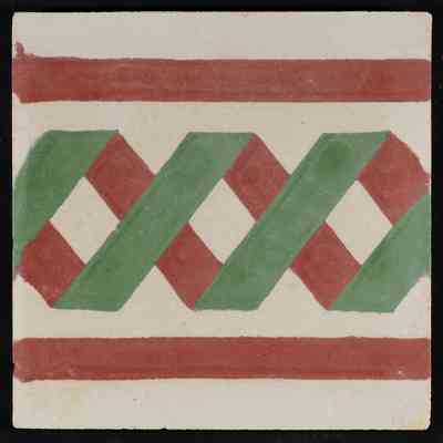 The Braided Tile بلاطة المجدولة