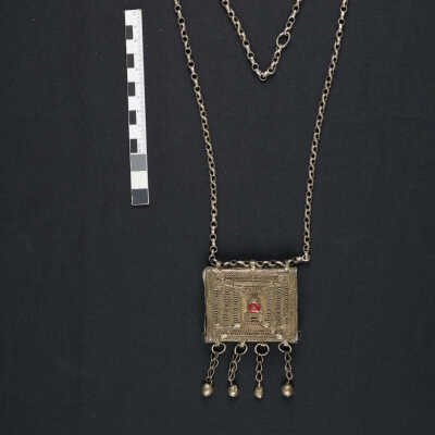 Qladat hijab necklace قلادة حجاب