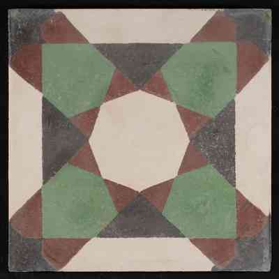 The Islamic Carpet Tile بلاطة سجادة الإسلامية