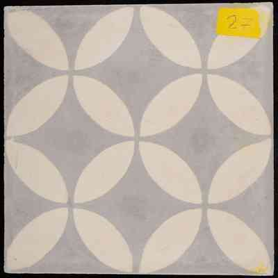 The Pigeon Egg Tile بلاطة بيضة الحمامة