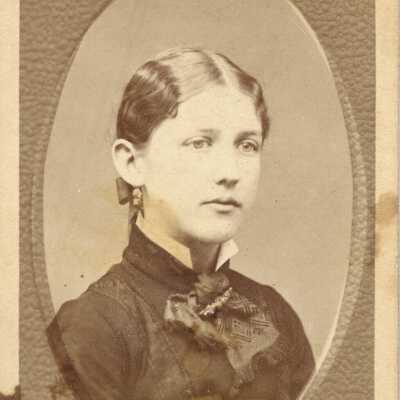Hattie Hartshorn (1863-1957): Lucy's sister