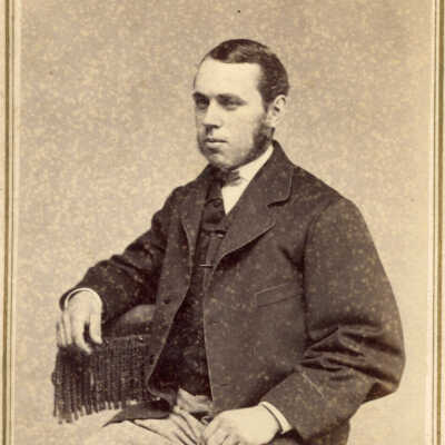 William Elliott??: According to facial recognition software, this looks like William H. Hartshorn