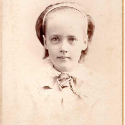 Helen (Fernald) Davis