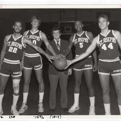 Men's Basketball Team