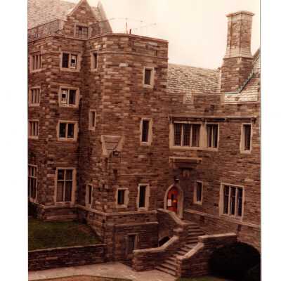 Exterior view of Barbelin building from the quadrangle.