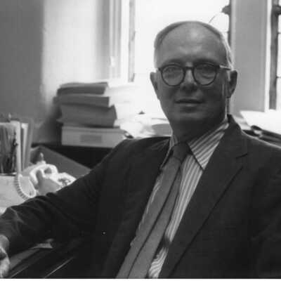 Raymond H. Schmandt (History)
