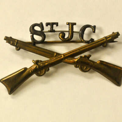 Pin, Military