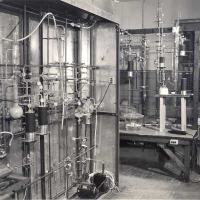 Interior view of chemistry laboratory in Barbelin building.