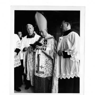 Bellarmine dedication with J. Joseph Bluett, S.J., Egidio Vagnozzi, and Paul F. X. Leary, S.J.