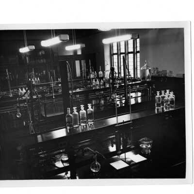 Interior view of chemistry laboratory in Barbelin Lonergan building.