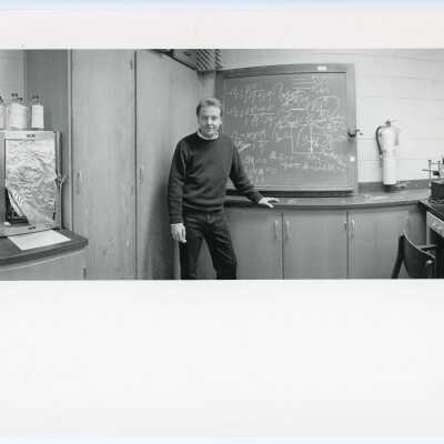 Ernest DiCarlo: Class of 1958, Faculty, Chemistry