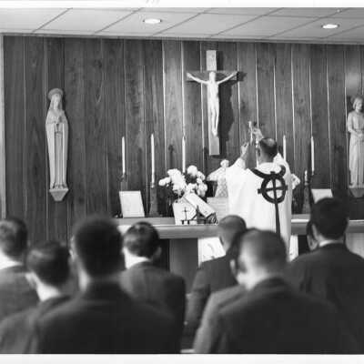 Interior view of mass in student chapel in Barbelin building.