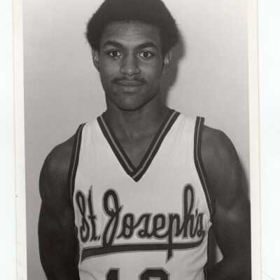 Men's Basketball player Jeff Clark