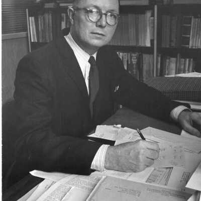 Raymond H. Schmandt (History)