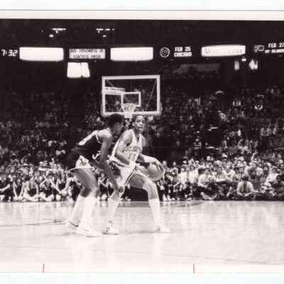 Men's Basketball player, Maurice Martin, in game