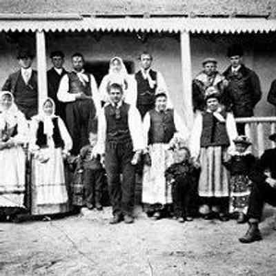 Doukhobor group in Russia before emigrating to Canada, [189-]. Photograph by unknown photographer: From Royal BC Museum and Archives (D-01139)
