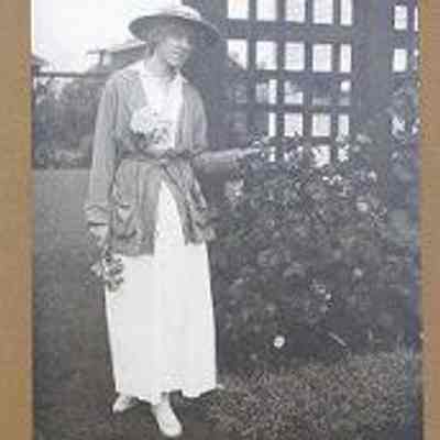 Maude Mary Lettice, artist, n.d.: From Collection of Evelyn Lettice