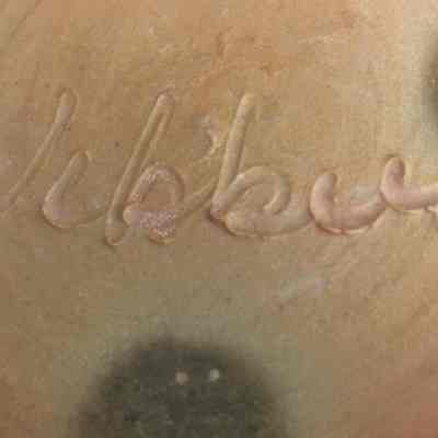 Potter's mark bottom of base