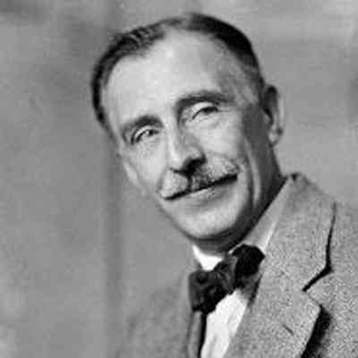 Portrait of Harry Upperton Knight, photographer, 1928