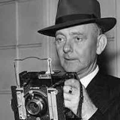 Herbert Alexander Mason (1903-1964), chief photographer, Daily Mail, n.d.: From www.fleetstreetsfinest.com