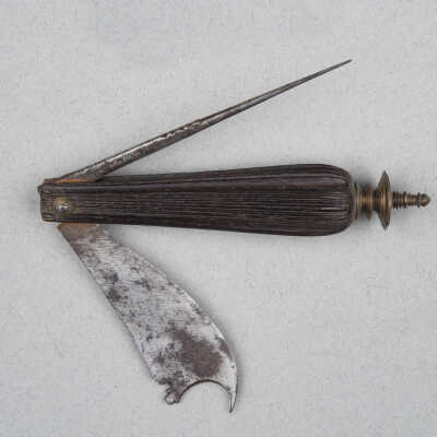 Knife, clasp and spike