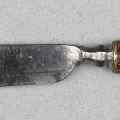 Knife