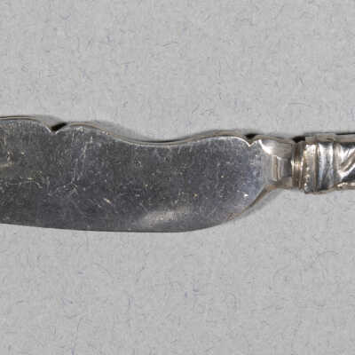 Knife