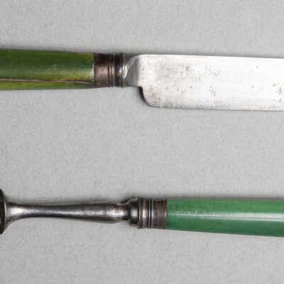 Knives and forks, desert.