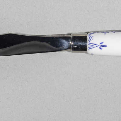 Knife, carving