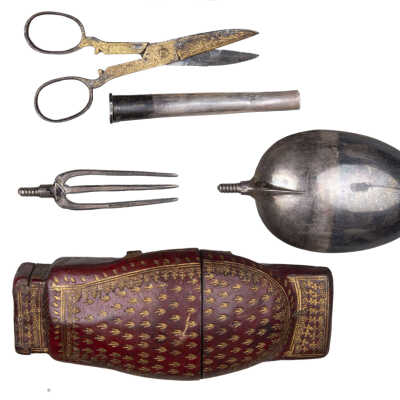 Set of cutlery in a case