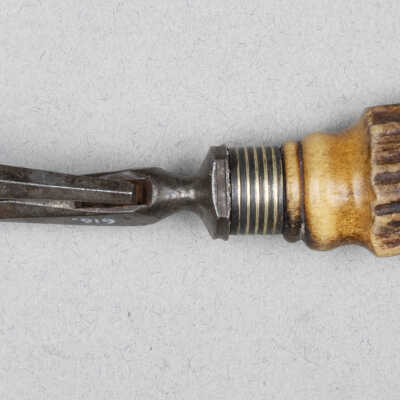 Fork, carving