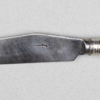 Knife