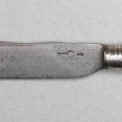 Knife