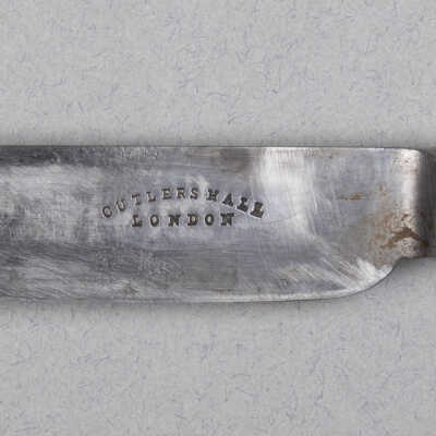 Knife, table