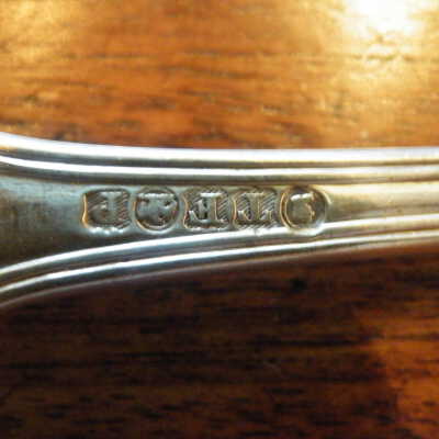 makers marks detail