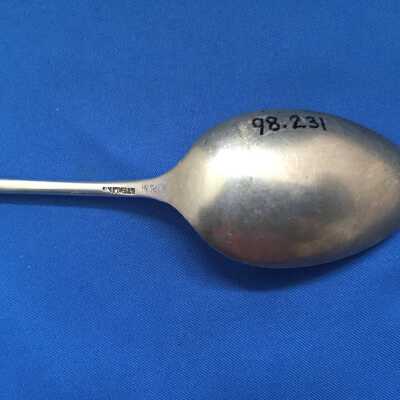 Spoon, Eating