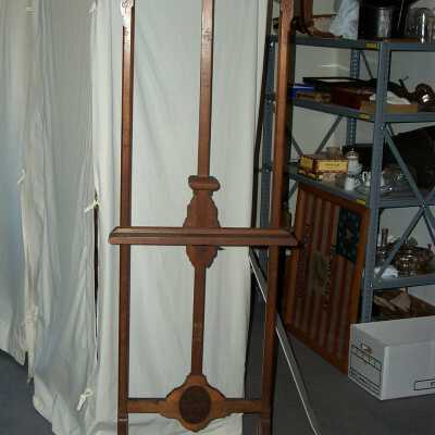 Easel