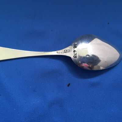 Spoon, Eating