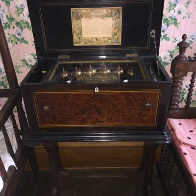 Box, Music