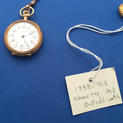 Watch, Pendant