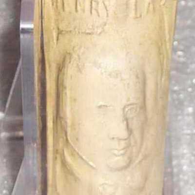 Clay campaign pipe (frontal)