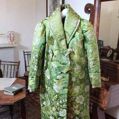 Gown, Dressing